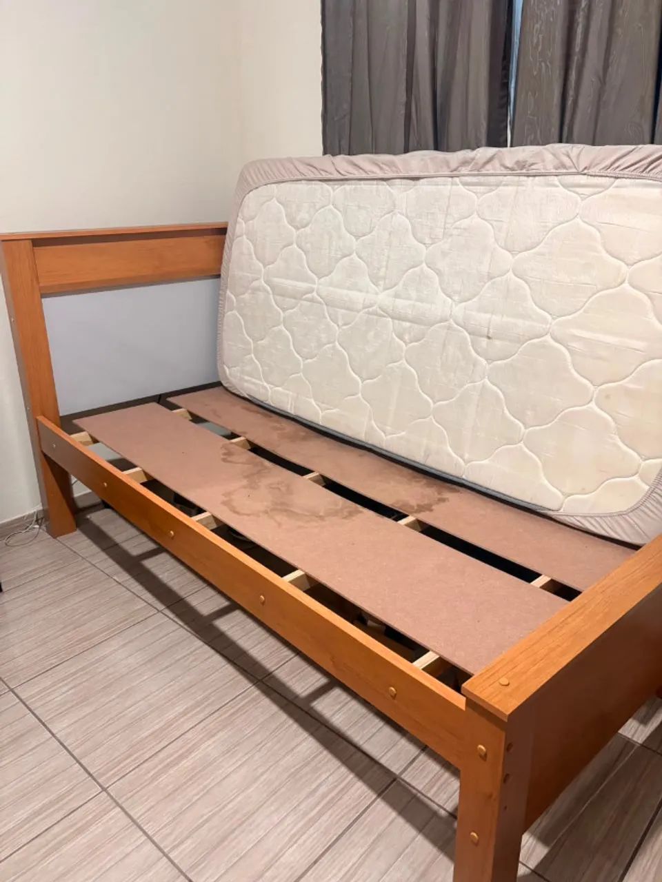 Cama de solteiro + Colchão em perfeito estado! - Foto 5