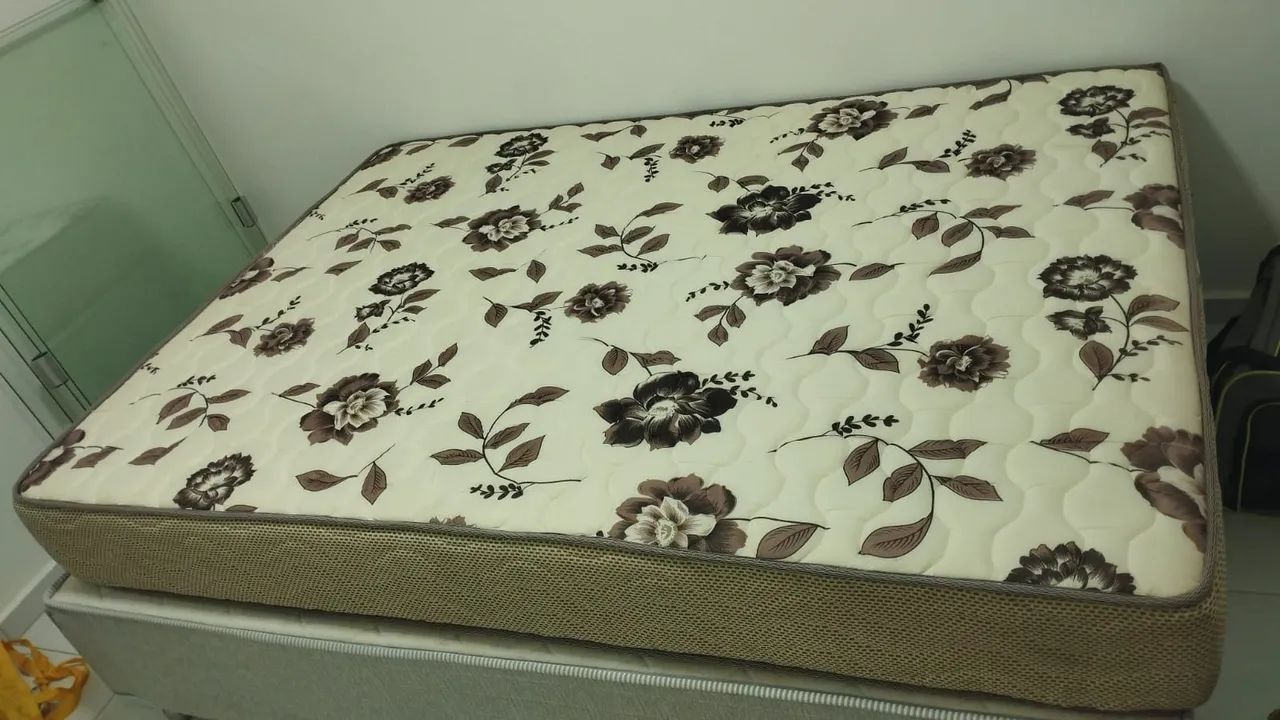 Vendo uma cama de casal - Foto 2