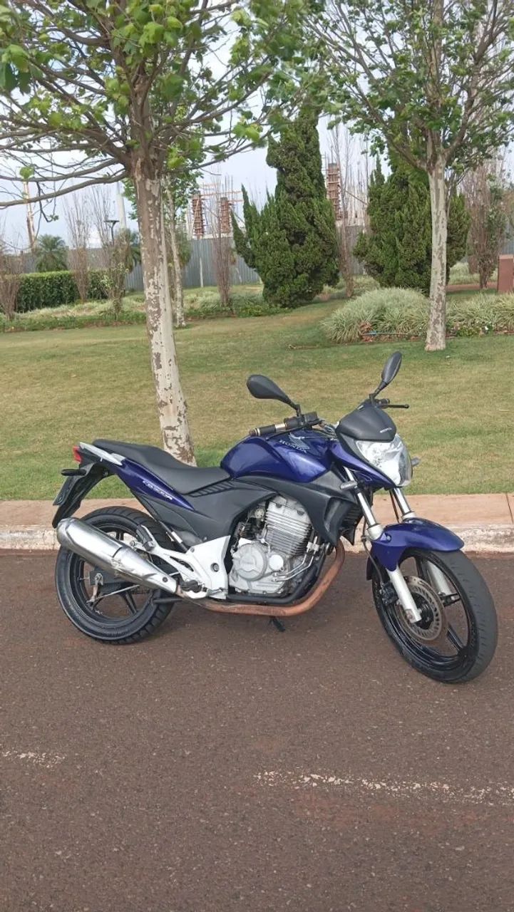 Honda Ccb 300 moto quitada e funcionando <br>Moto quitada, em bom  e funcionando normalmente. - Foto 3
