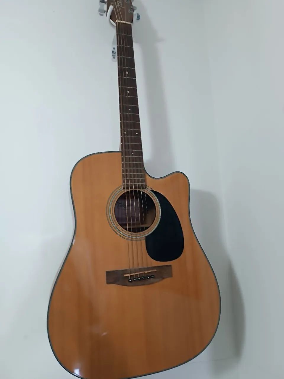 Violão takanime