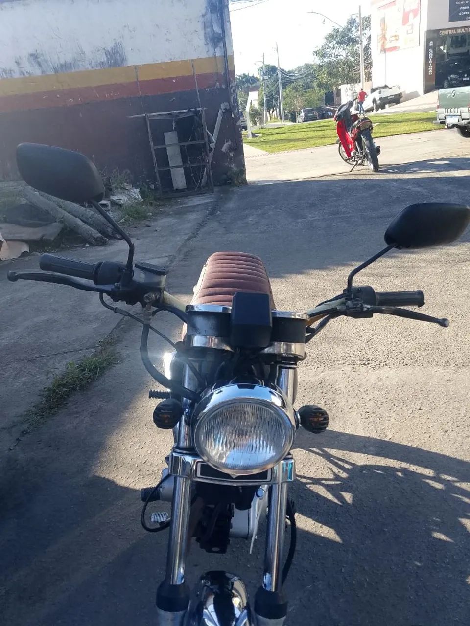 Suzuki Intruder 125 custom  - Foto 3