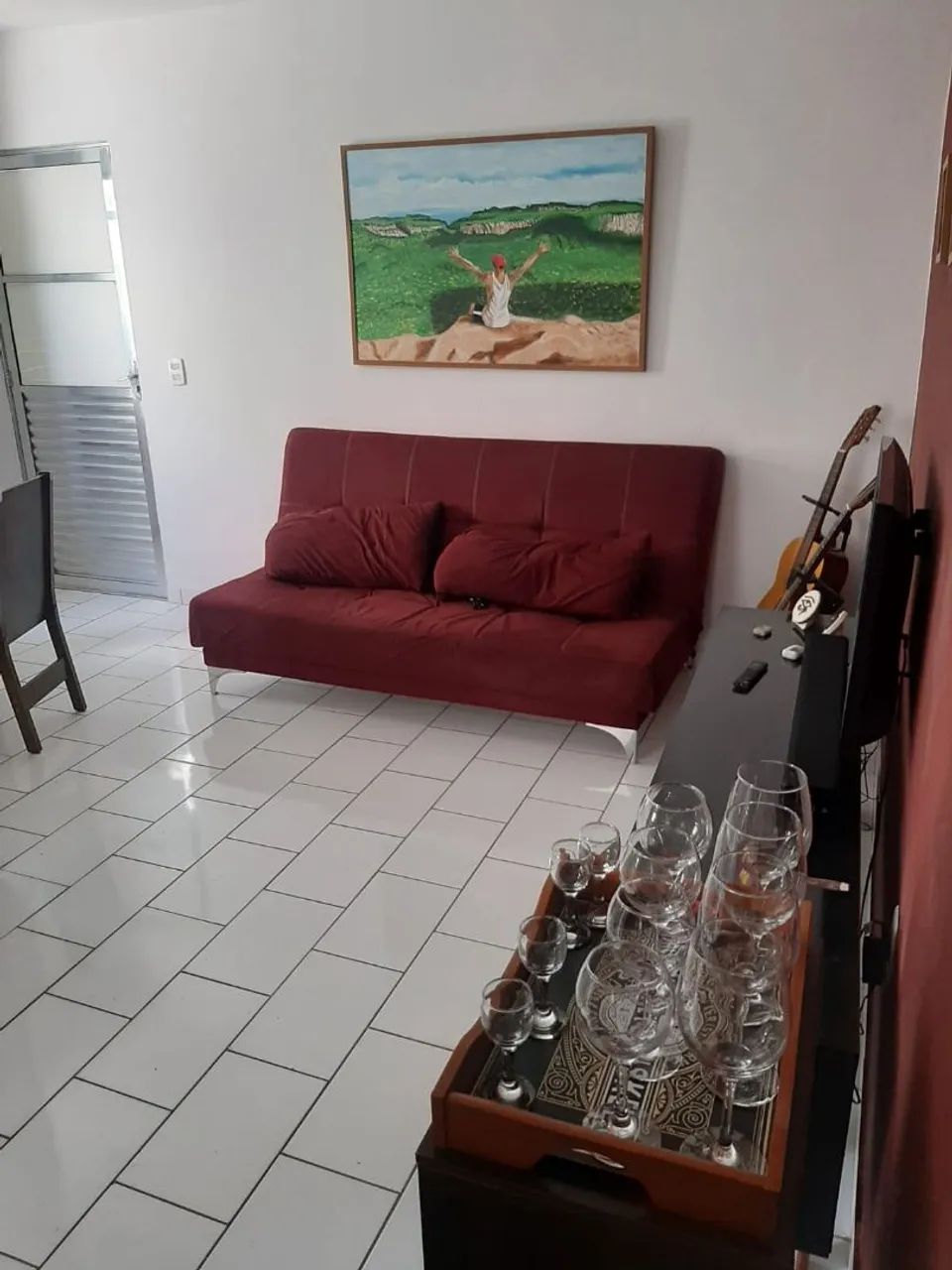Alugo 1/4 e sala em STELLA MARIS