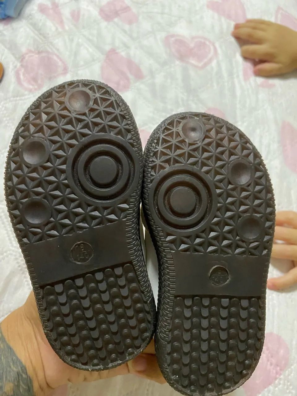Sapato modelo adidas  - Foto 3
