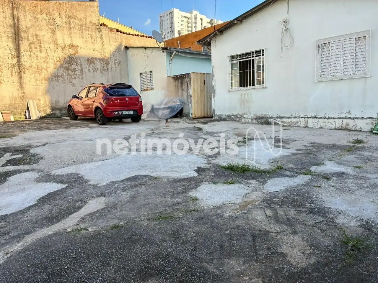 Compre terreno ou lote, faça permuta com construtora e adquira 3 casas para aluguel