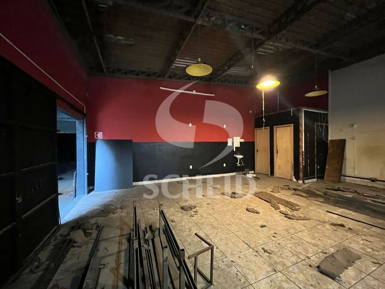 Galpão comercial para venda de 232,00m² útil com 5 vagas, na Cupece - Foto 5