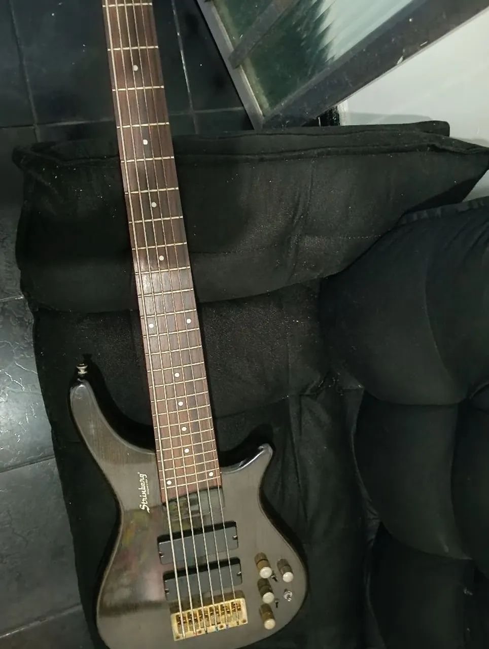 Baixo de 6 cordas  - Foto 3