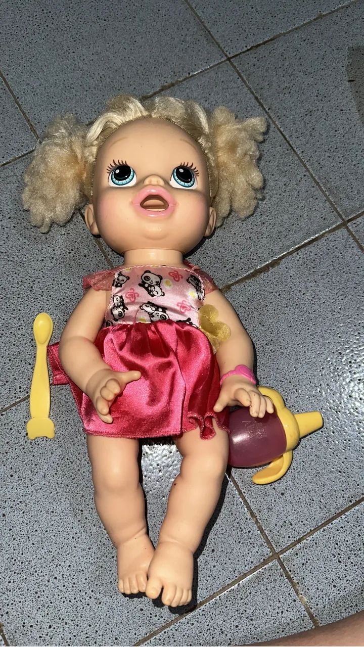 Boneca baby live hora do comer