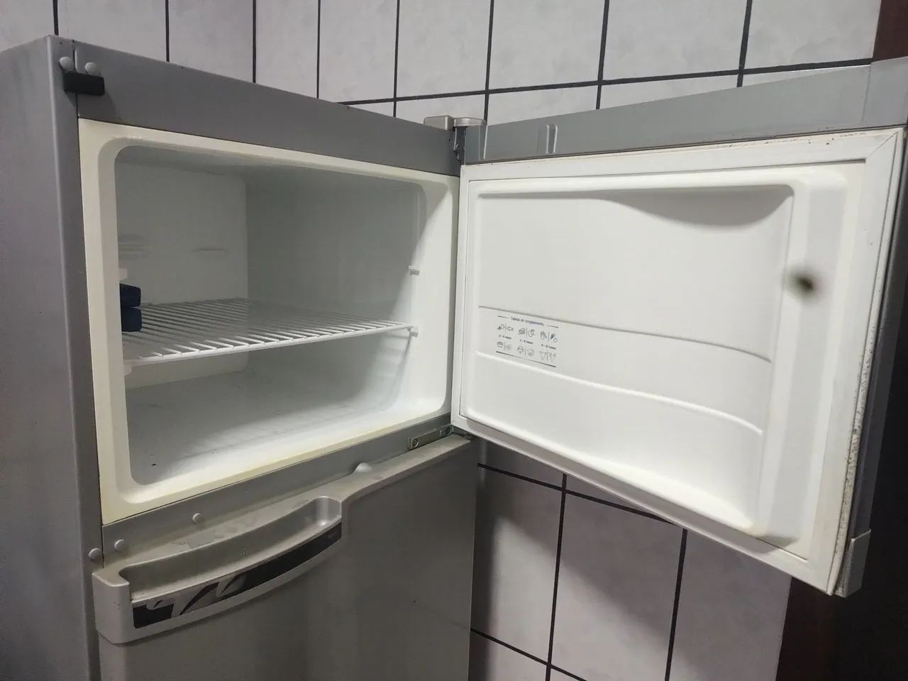 Vendo geladeira  - Foto 3