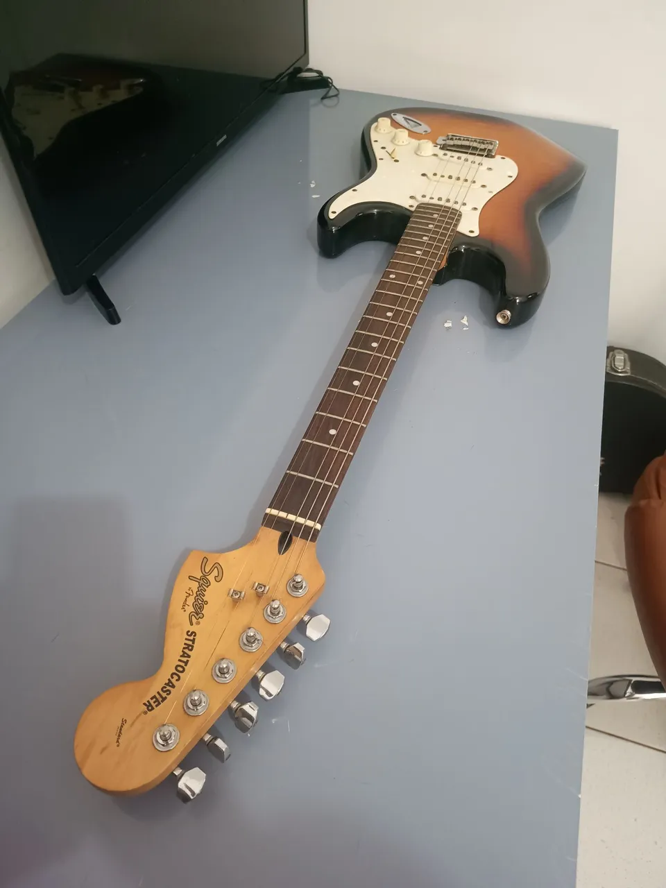 squier stratocaster standard