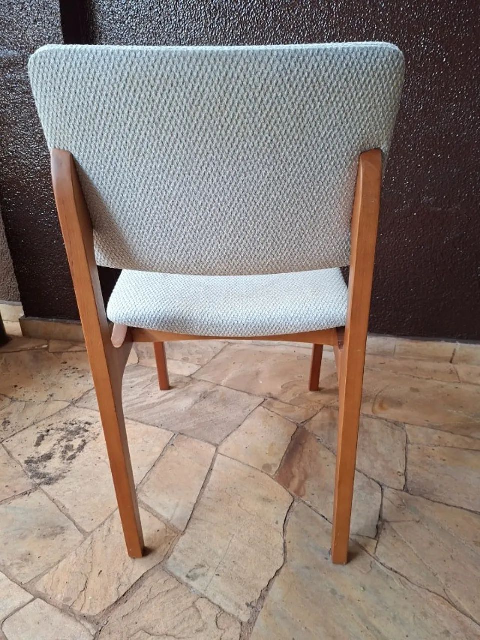 3 Cadeiras de design de madeira e linho - Foto 2