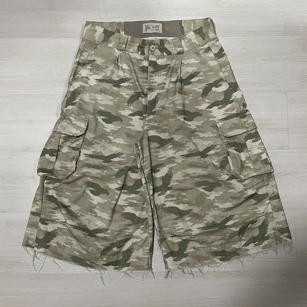 Short Camuflado Egho Studios 