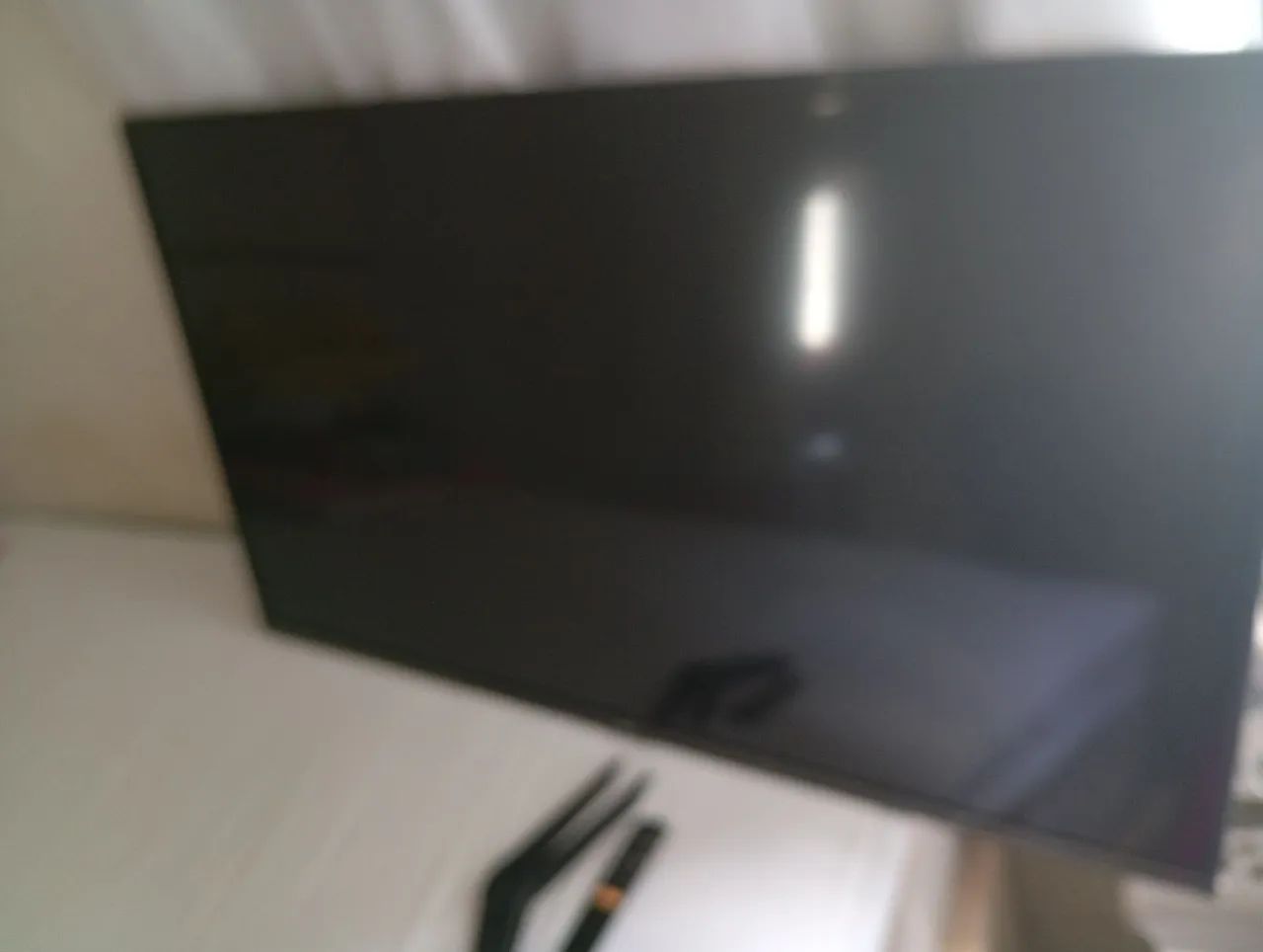 TCL 50 4k esmrt com pe e controle caixa  - Foto 3