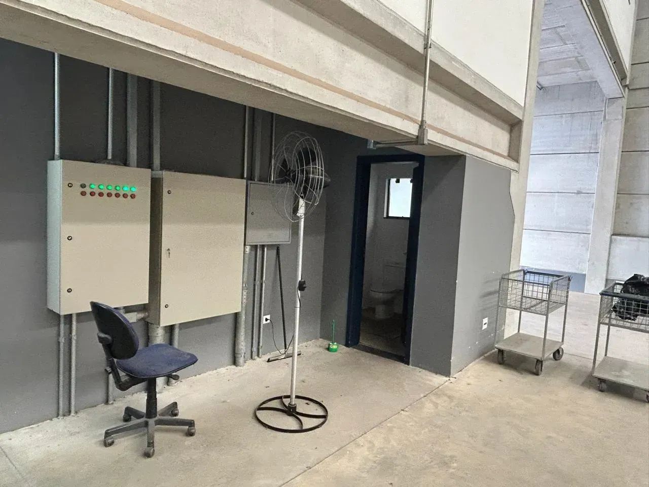 Casa para aluguel tem 1350 metros quadrados em Parque Industrial San José - Cotia - São Pa - Foto 12