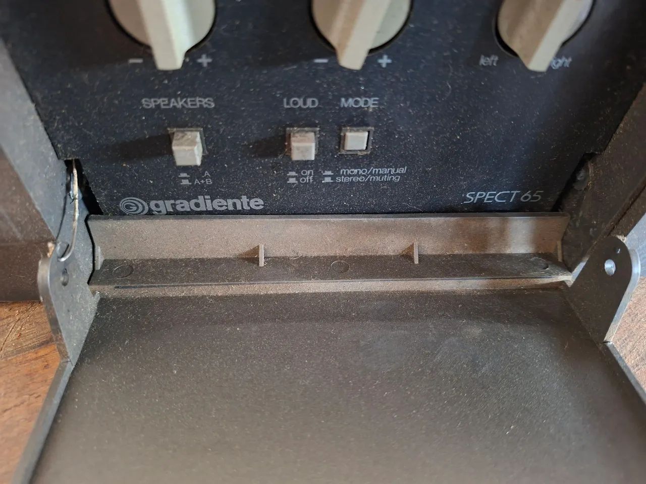 Receiver Vintage Gradiente Spect 65 BK - Funcionando (Para Revisão / Restauro) - Foto 4