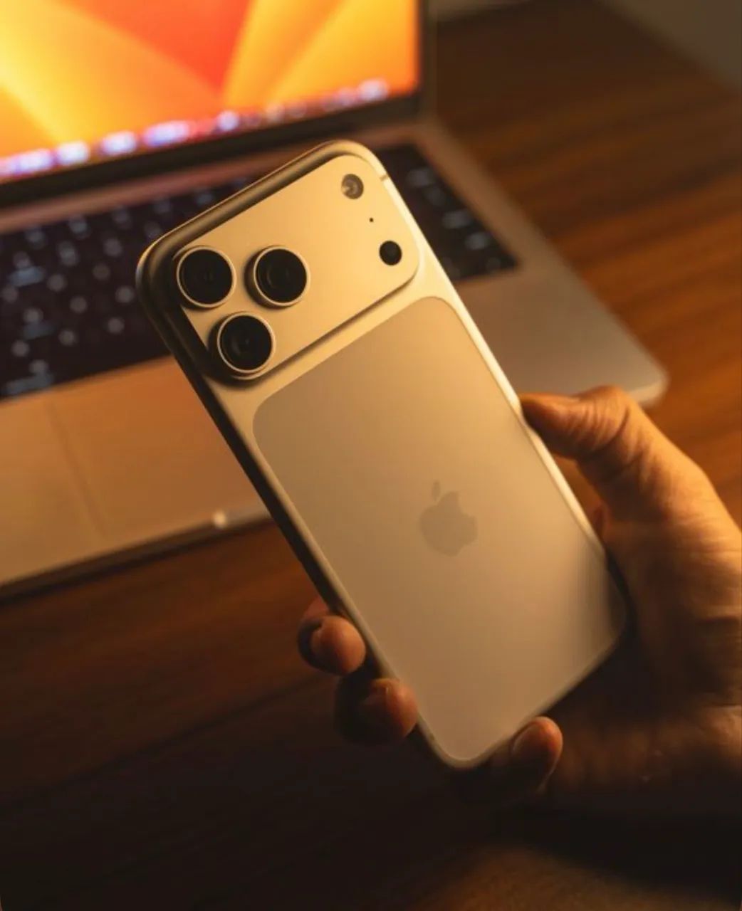 iPhone 17 PRO MAX 256Gb Silver Seminovo - Foto 5