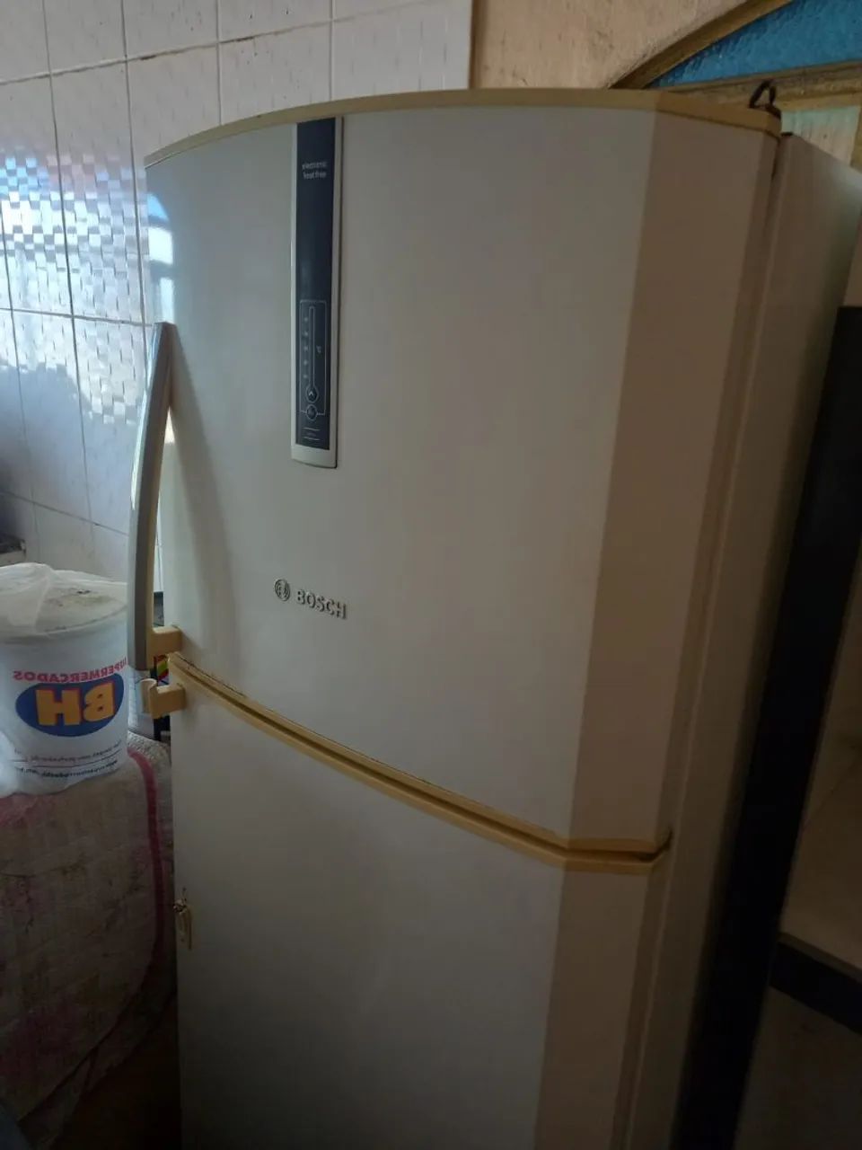 Vendo geladeira 
