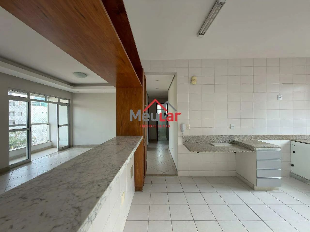 APARTAMENTO 3 QUARTOS COM SUÍTE, AMPLO E EXCELENTE LOCALIZAÇÃO NO CASTELO - Foto 4
