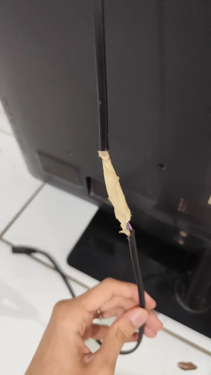 Televisão Philips 32PL - Com defeito - Foto 4