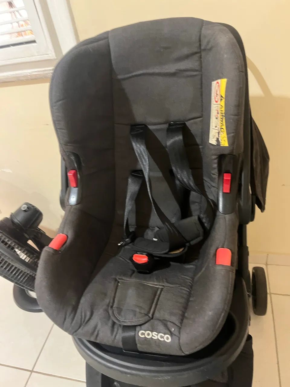 Carrinho mais bebê conforto cosco - Foto 4