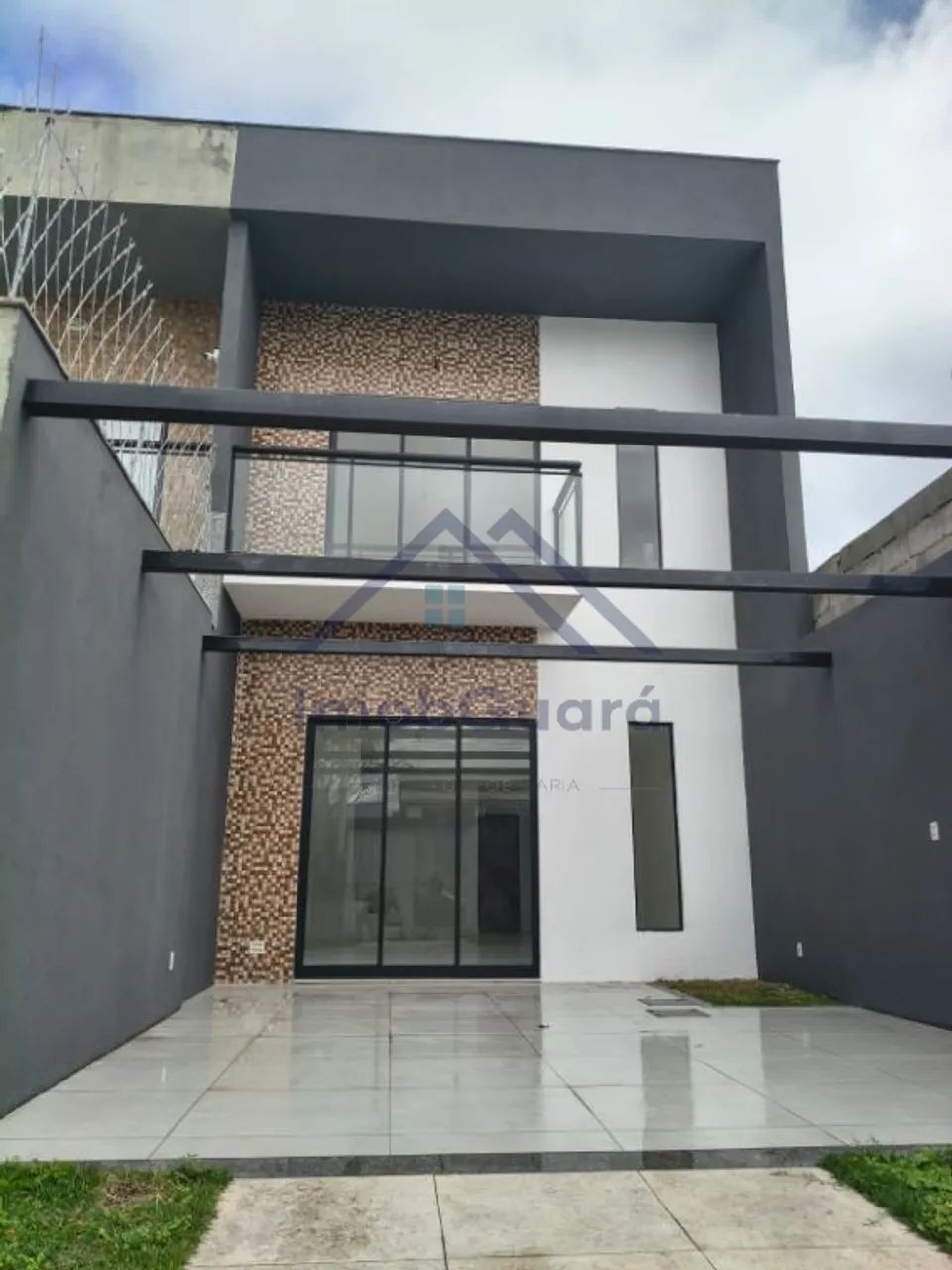 Casa Duplex com 3 Quartos, Sendo 1 Suíte com Varanda! - Foto 2