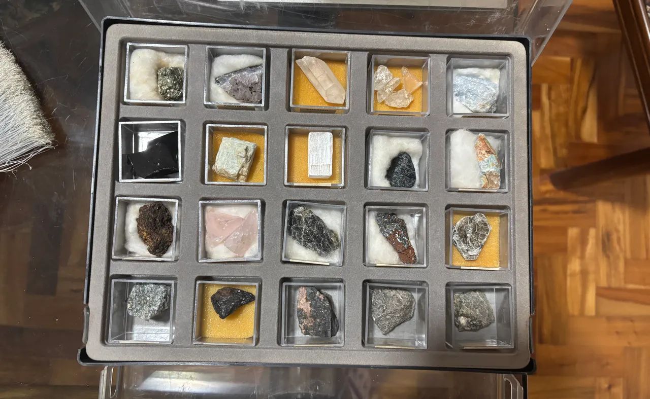Coleção de Minerais e Pedras - Foto 3