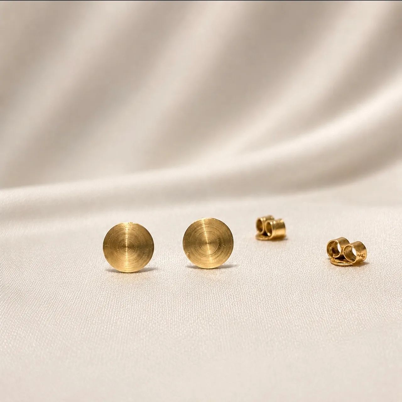 Brinco Disco Ouro 18k 
