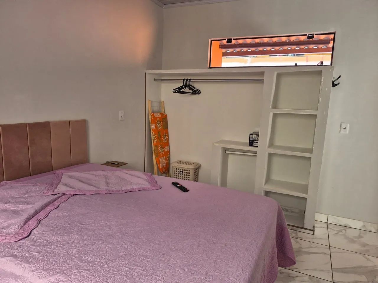 Aluguel de flat mobiliado para solteiro ou casal sem crianças 