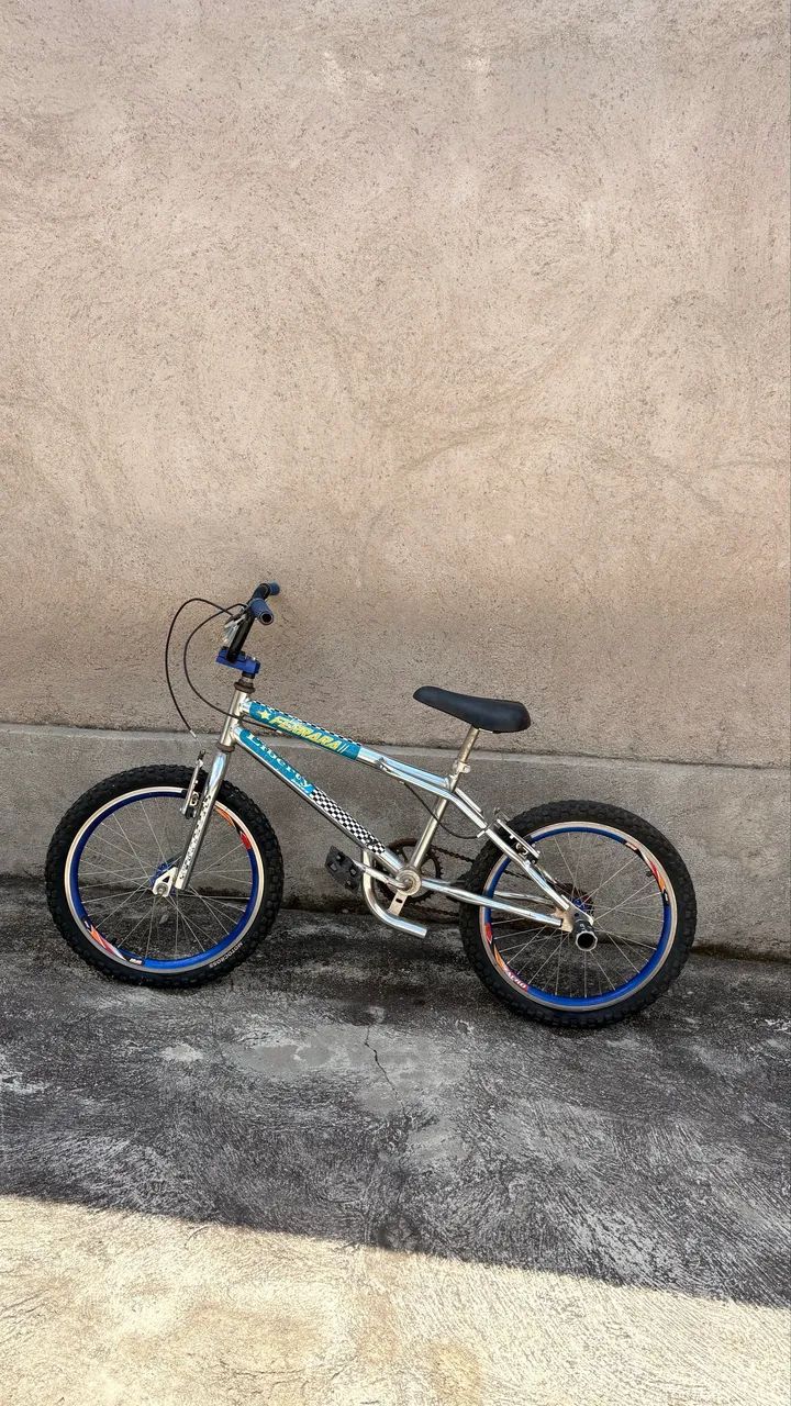Bicicleta Infantil/Aro 20 - Foto 3