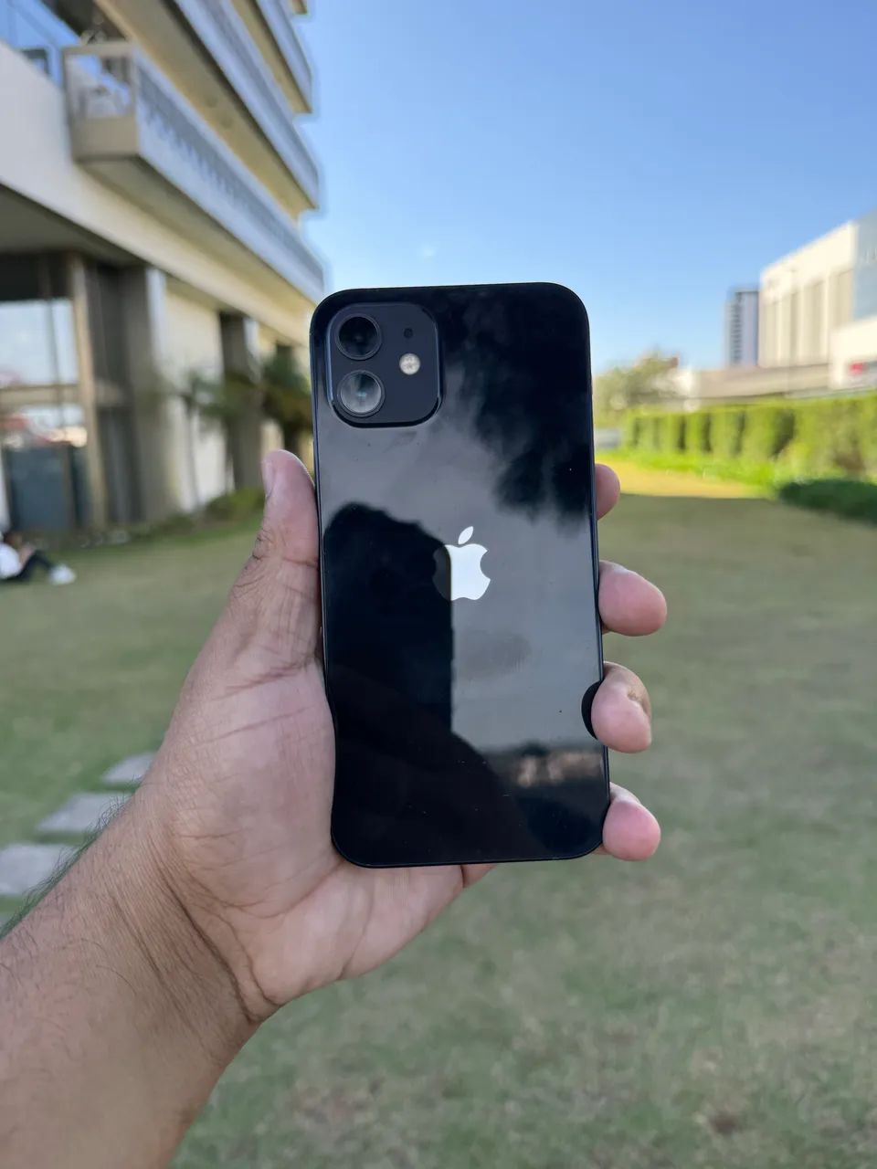12 PRETO DE 64GB USADO - Foto 4