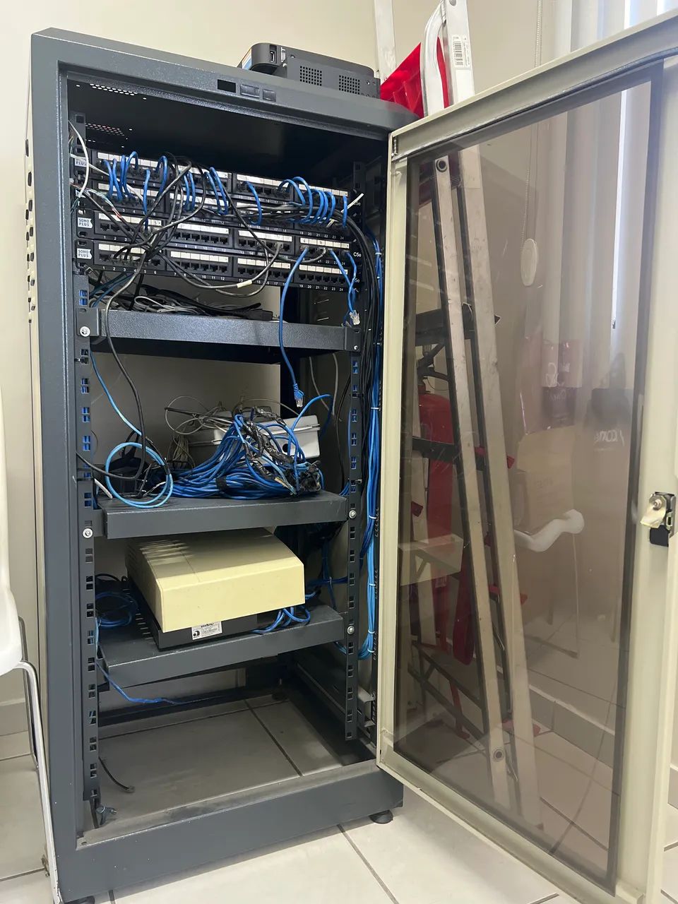 Rack servidor grande piso  - Foto 2