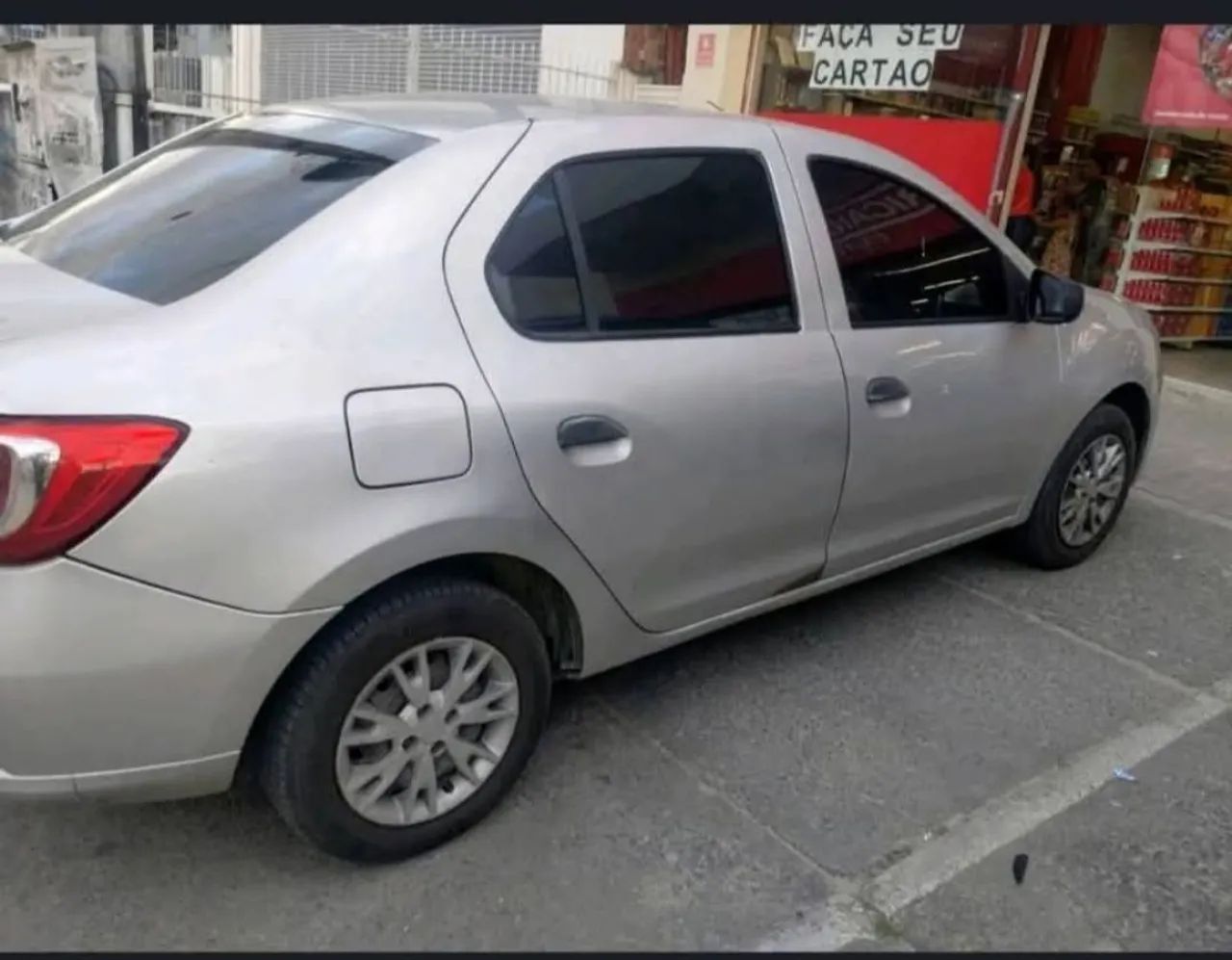 Renault Logan LIFE 1.0 12V FLEX 2020