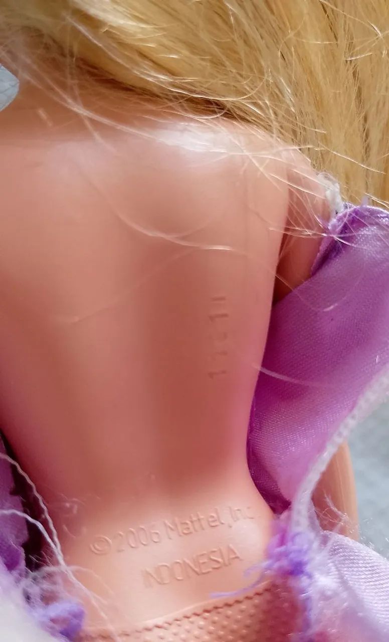 Boneca Rapunzel Mattel 2006 - Foto 2