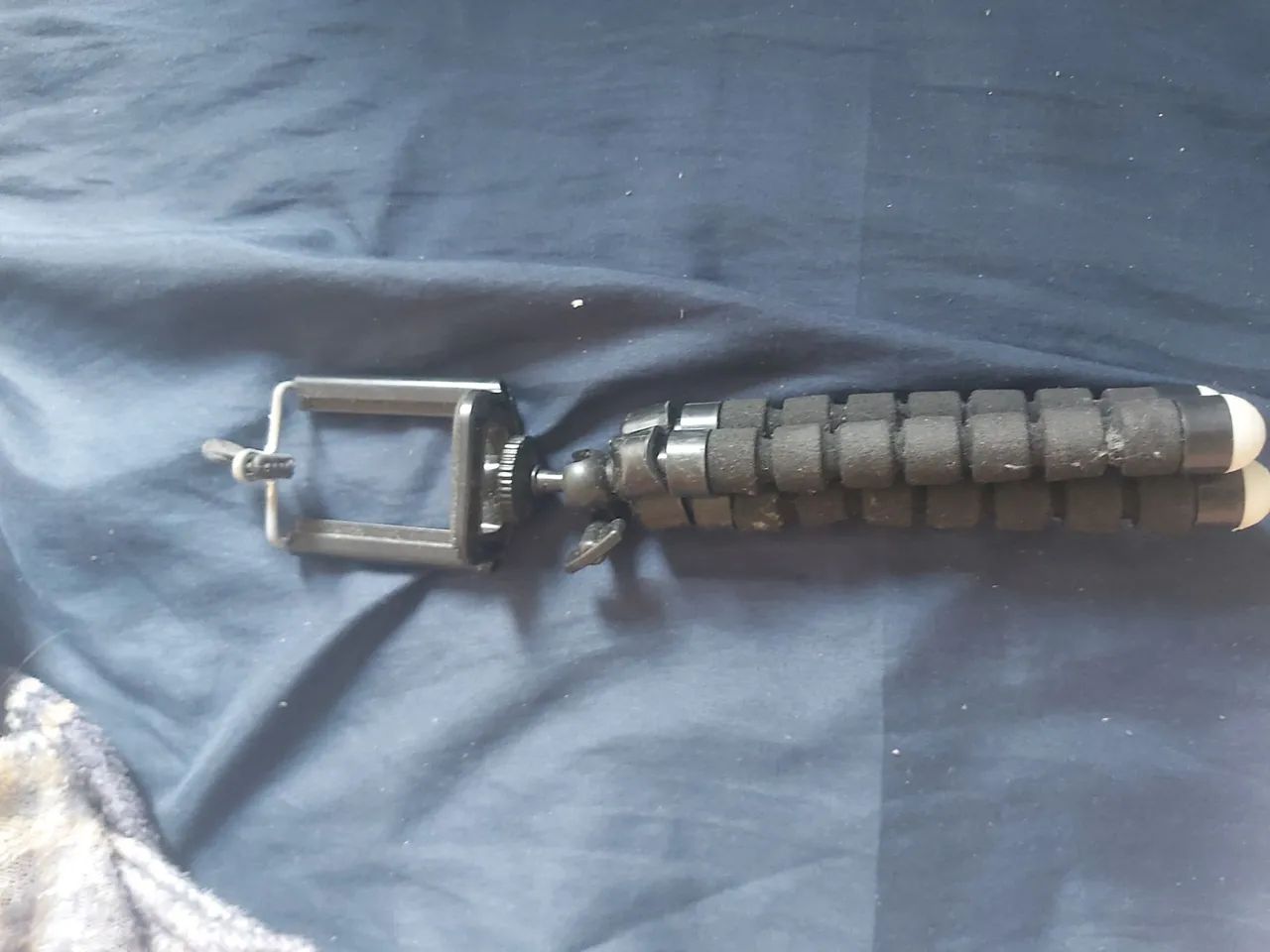 Vendo suporte de celular 