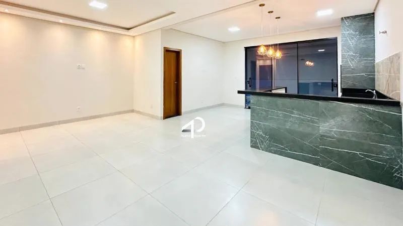 Casa com 3 quarto(s) no bairro Jardim California em Cuiabá - MT