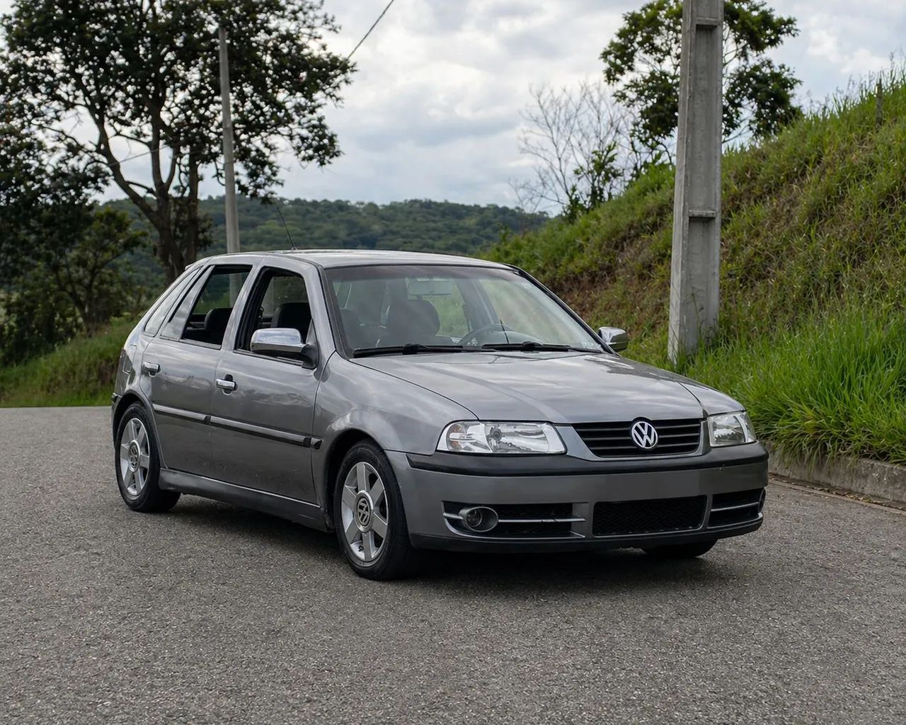 Volkswagen Gol Geração III Power 1.0 MI 16V Gasolina Mec. 4P 2003