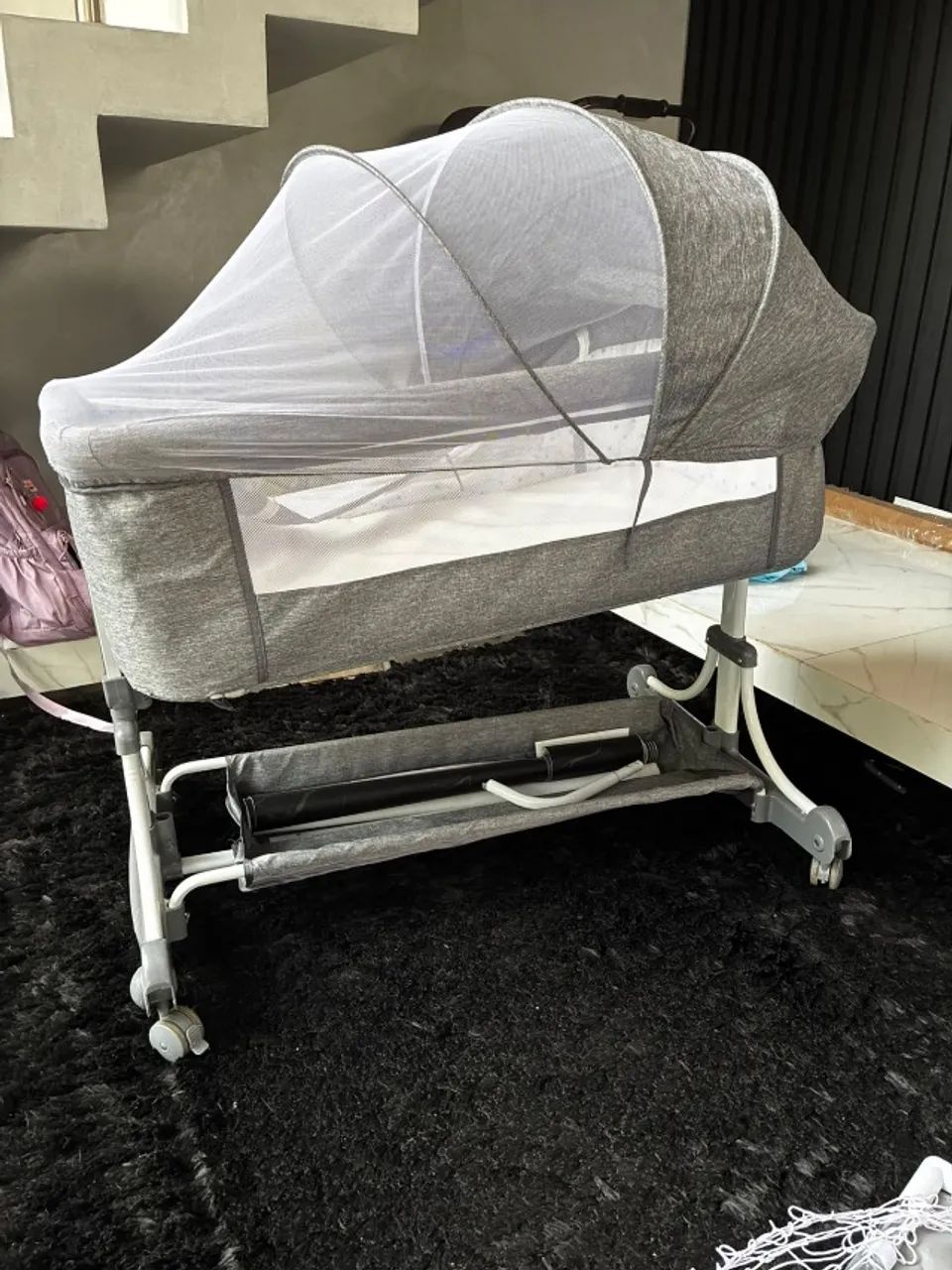BERÇO PORTÁTIL COM MOSQUETEIRO PARA ACOPLAR A CAMA