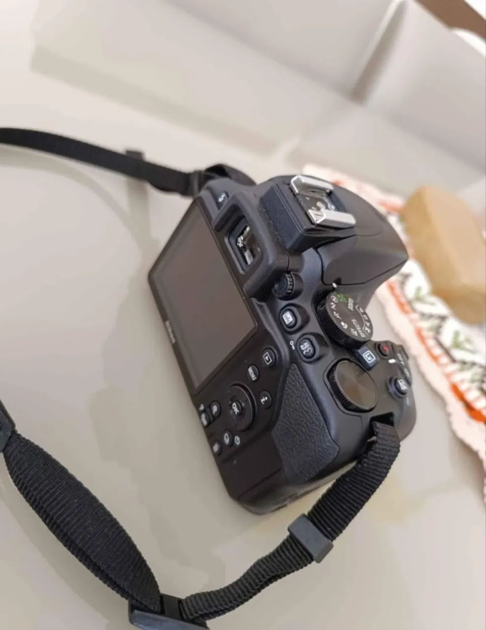 CÂMERA NIKON D3500, LENTE E FLASH - Foto 4