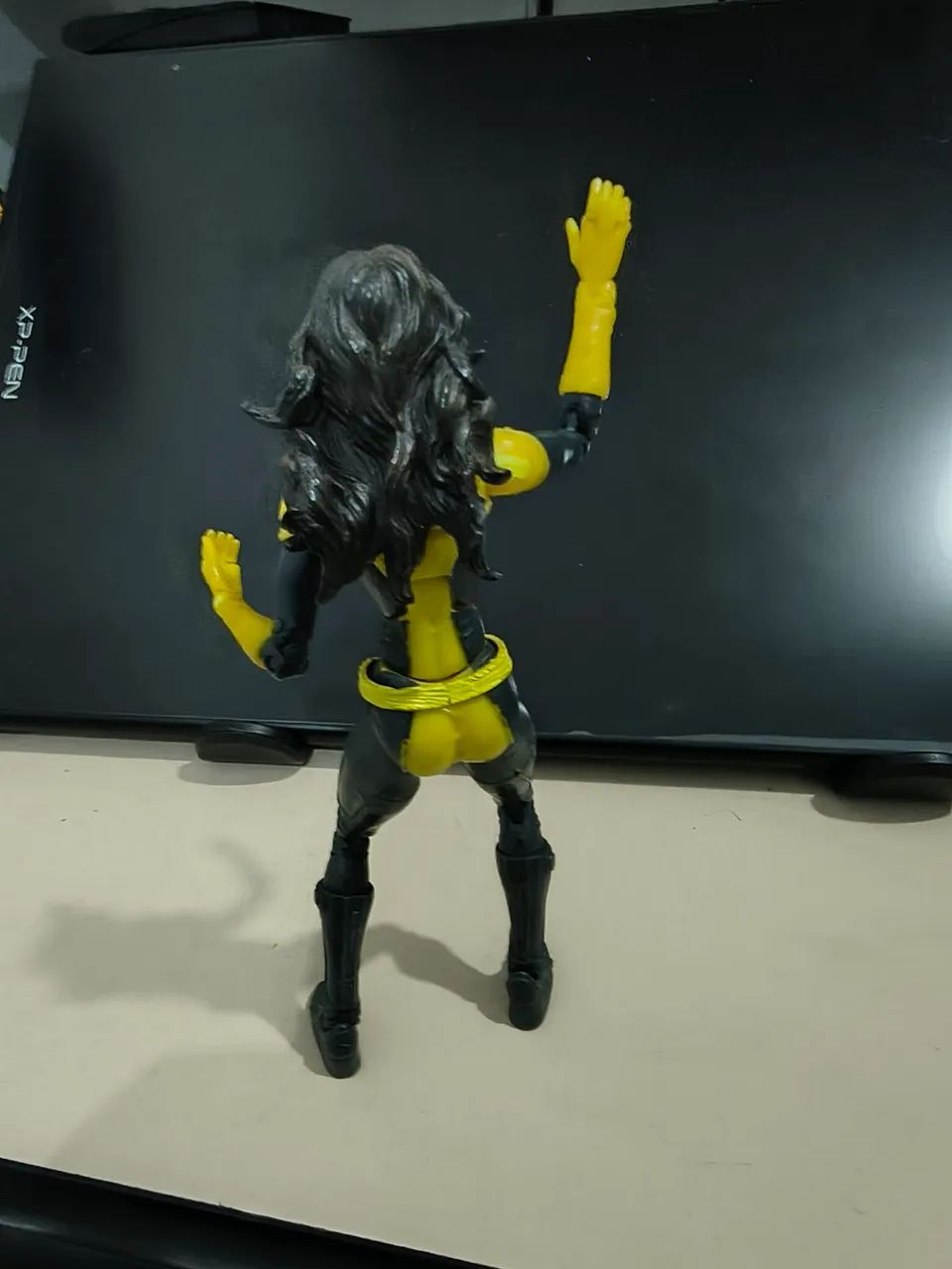 Kitty Pride Marvel Legends ToyBiz  - Foto 2