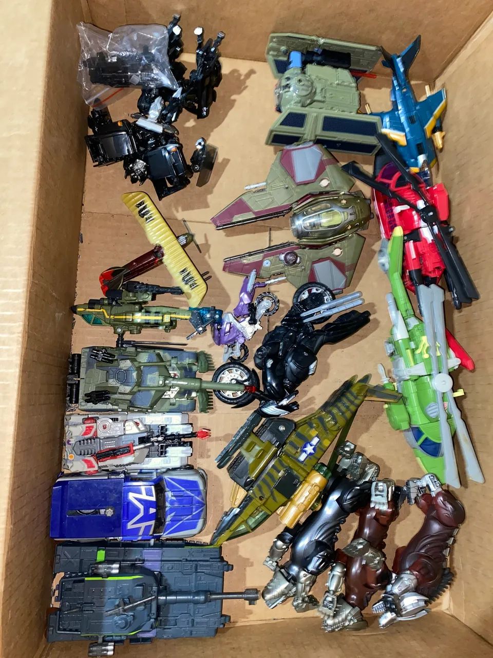 Transformers - Coleção Autobots e Decepticons