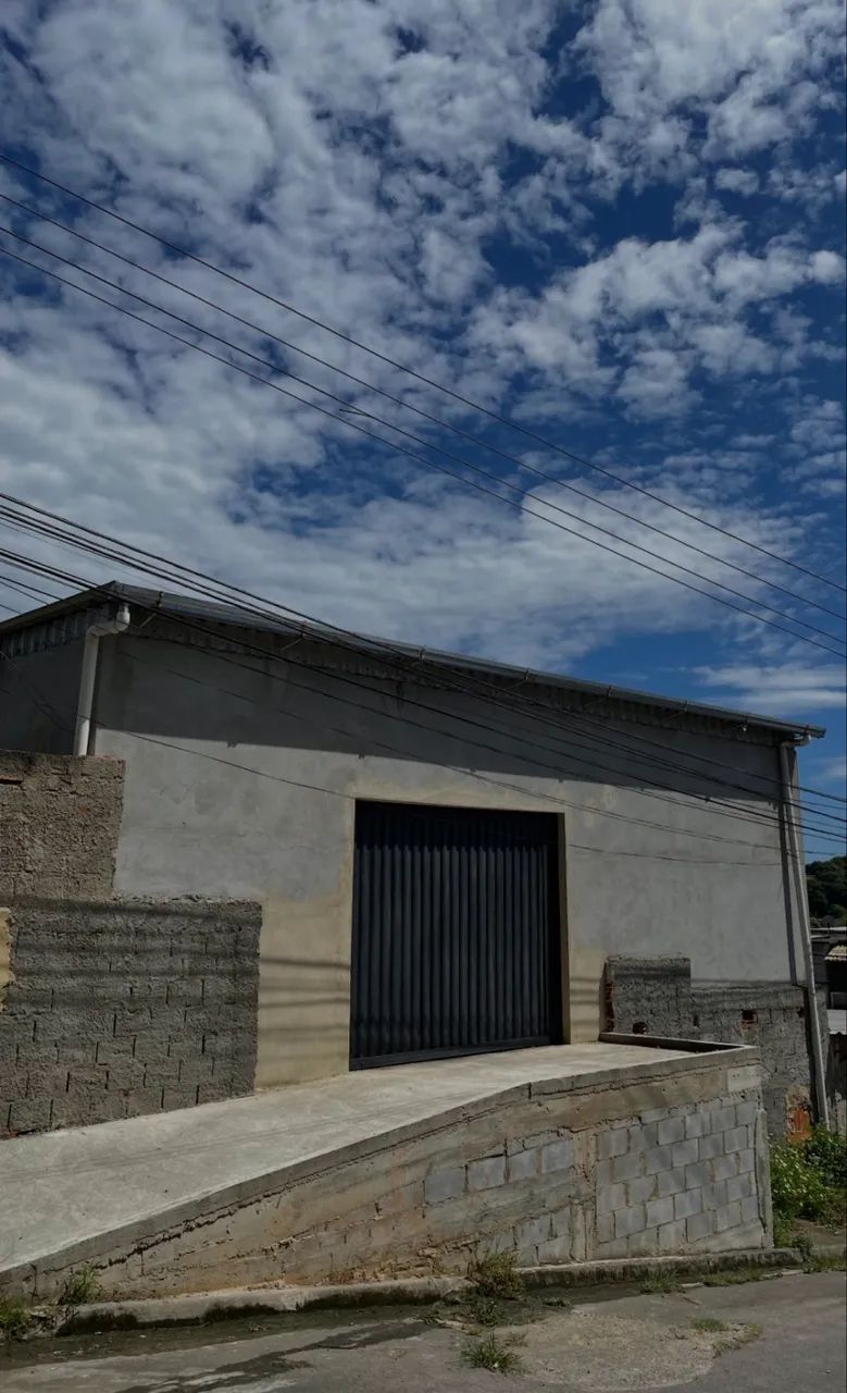 Alugo Galpão em Queimados 