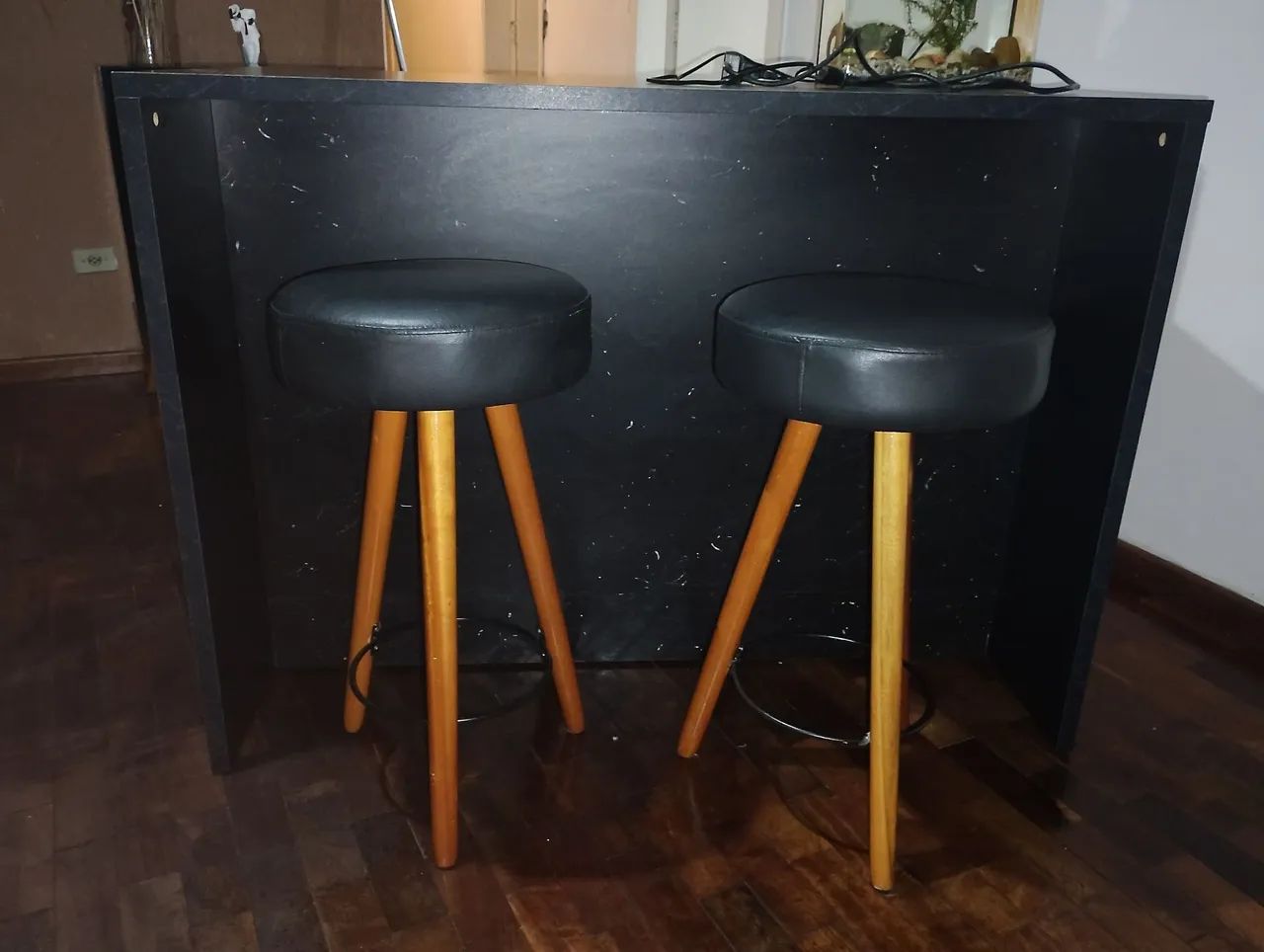 Balcão com banquetas  - Foto 5