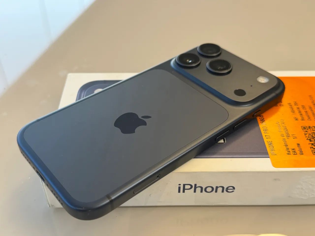 iPhone 17 PRO 256GB Azul NOVO - Foto 2
