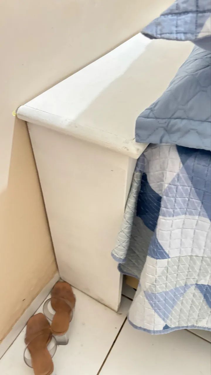Vendo cama de casal  + colchão + baú  - Foto 5