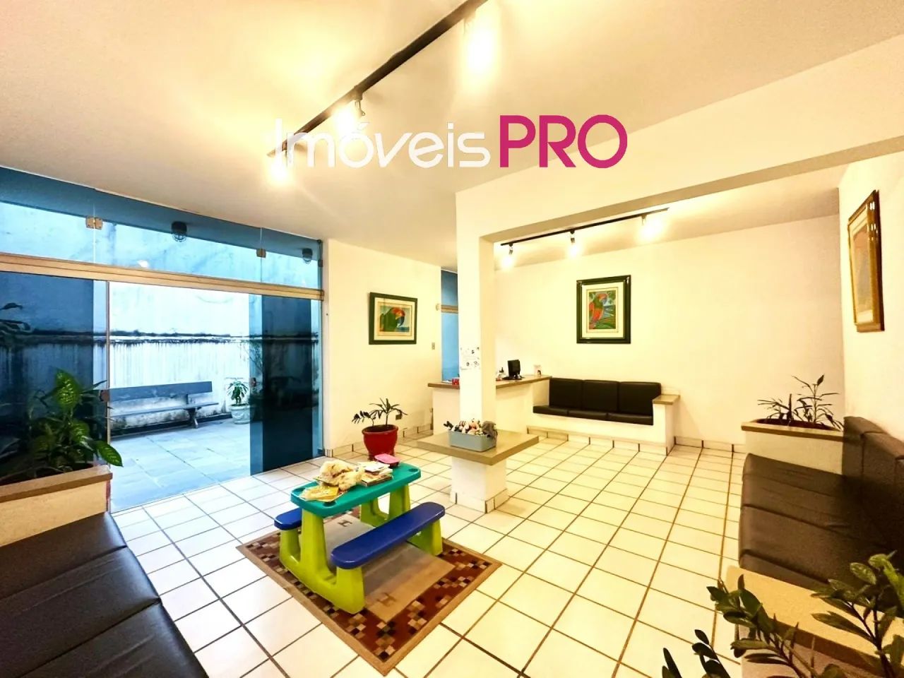 casa comercial com 144m² com 3 salas para venda no Itaim bibi