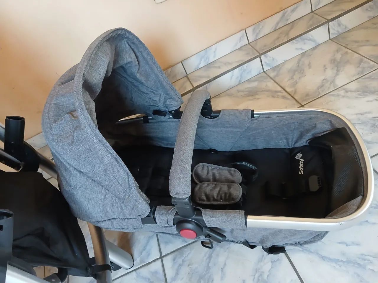 Carrinho de bebê 1ST Safet 2018 - Foto 2
