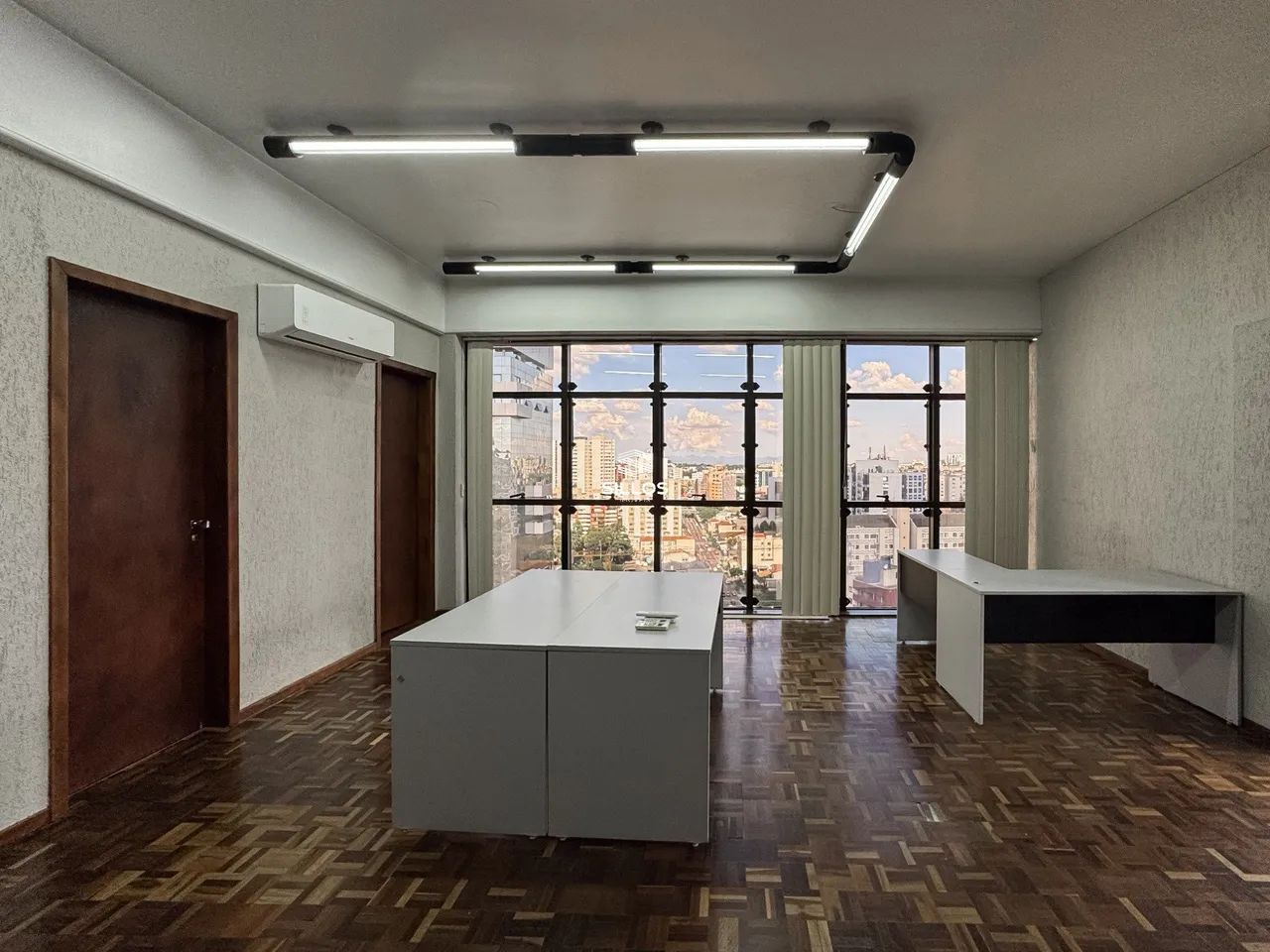 Sala comercial com 100 m² para alugar no Centro Cívico em Curitiba - Foto 3