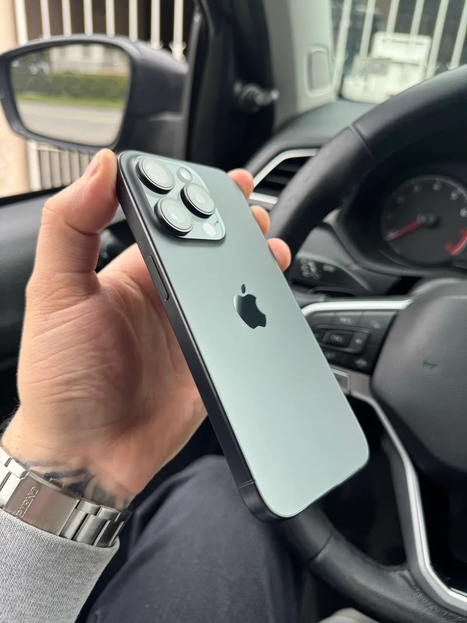 IPhone 15 Pro 128gb - Foto 2