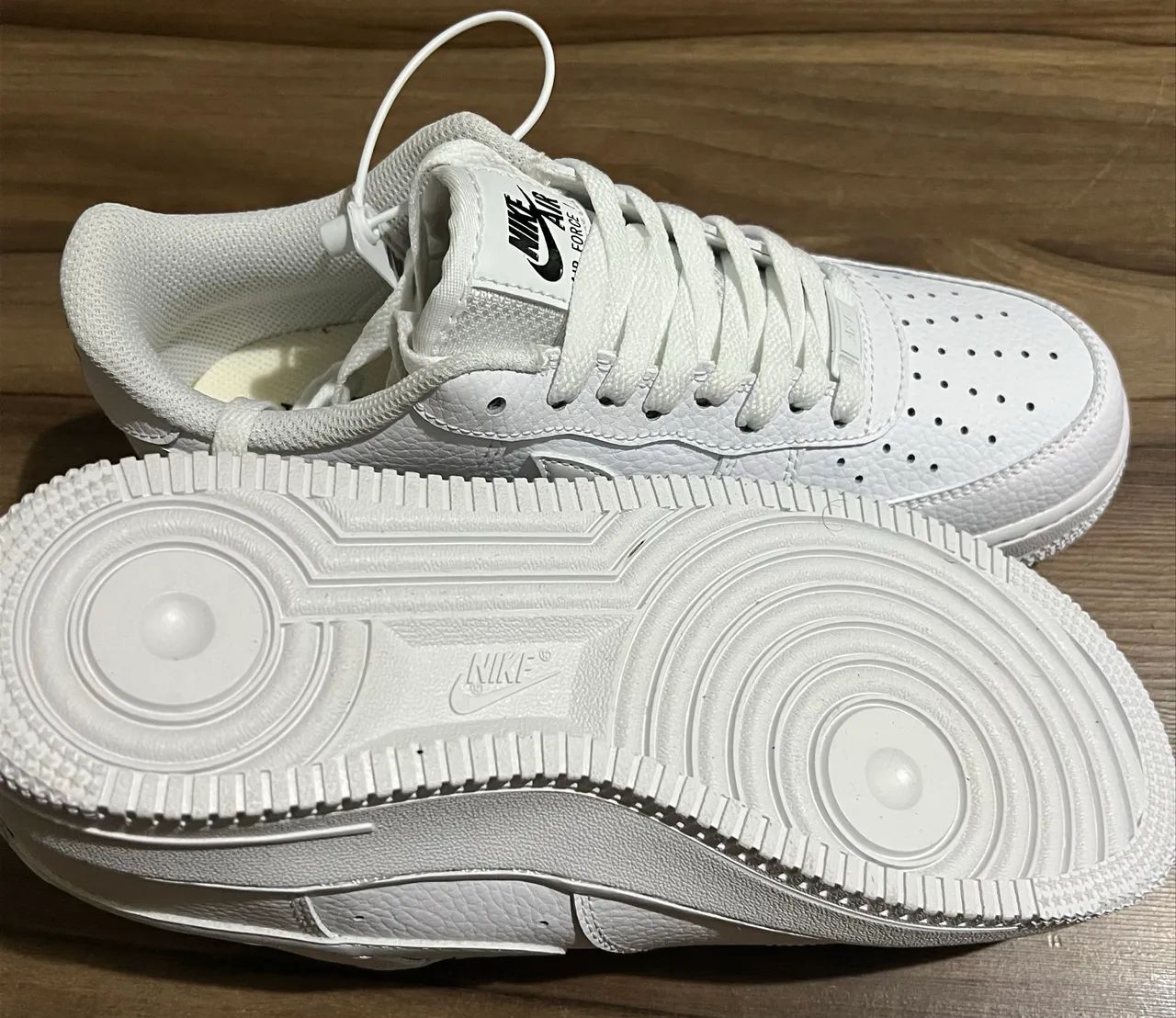 Tênis Nike Air Force 1 '07 Essential - Foto 4