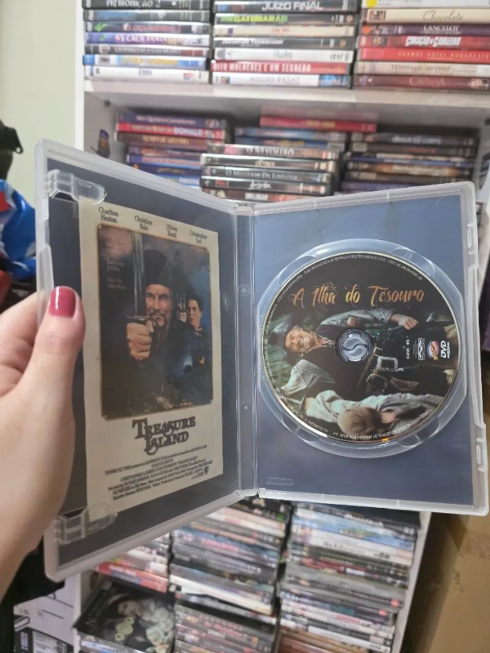 DVD A Ilha do Tesouro 1950 e 1990 - Foto 5