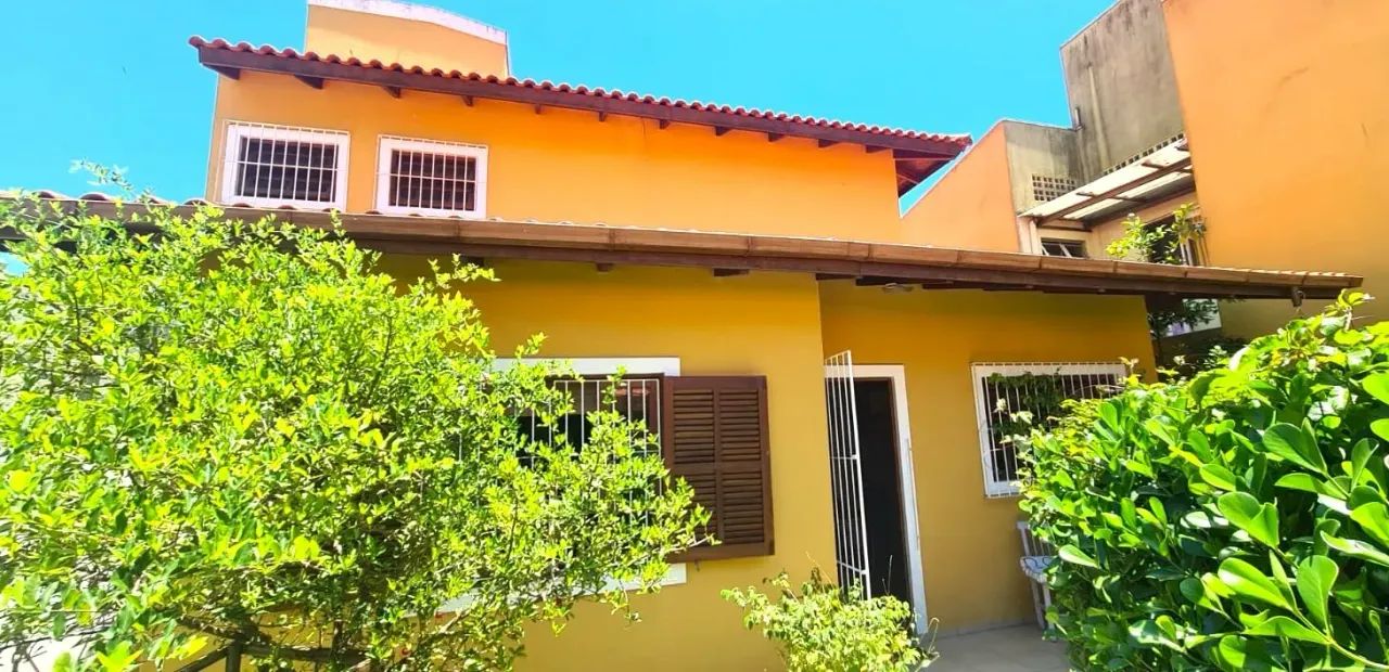 Casa 2 pavimentos  e edícula - Área total construída 175,00 m² - Foto 2